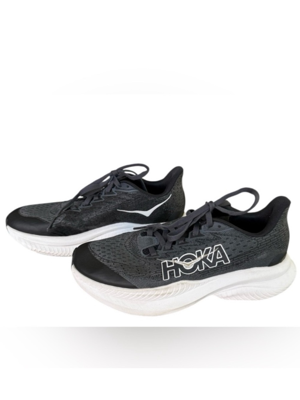 Hoka One On One Mach 6 kids 3.5 mesh black and white running sneakers